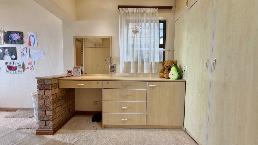 3 Bedroom Property for Sale in Mountainside Western Cape
